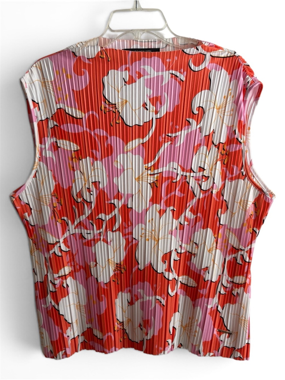 Marc Jacobs Sleeveless Floral Pleated Top - Red, Pink & White